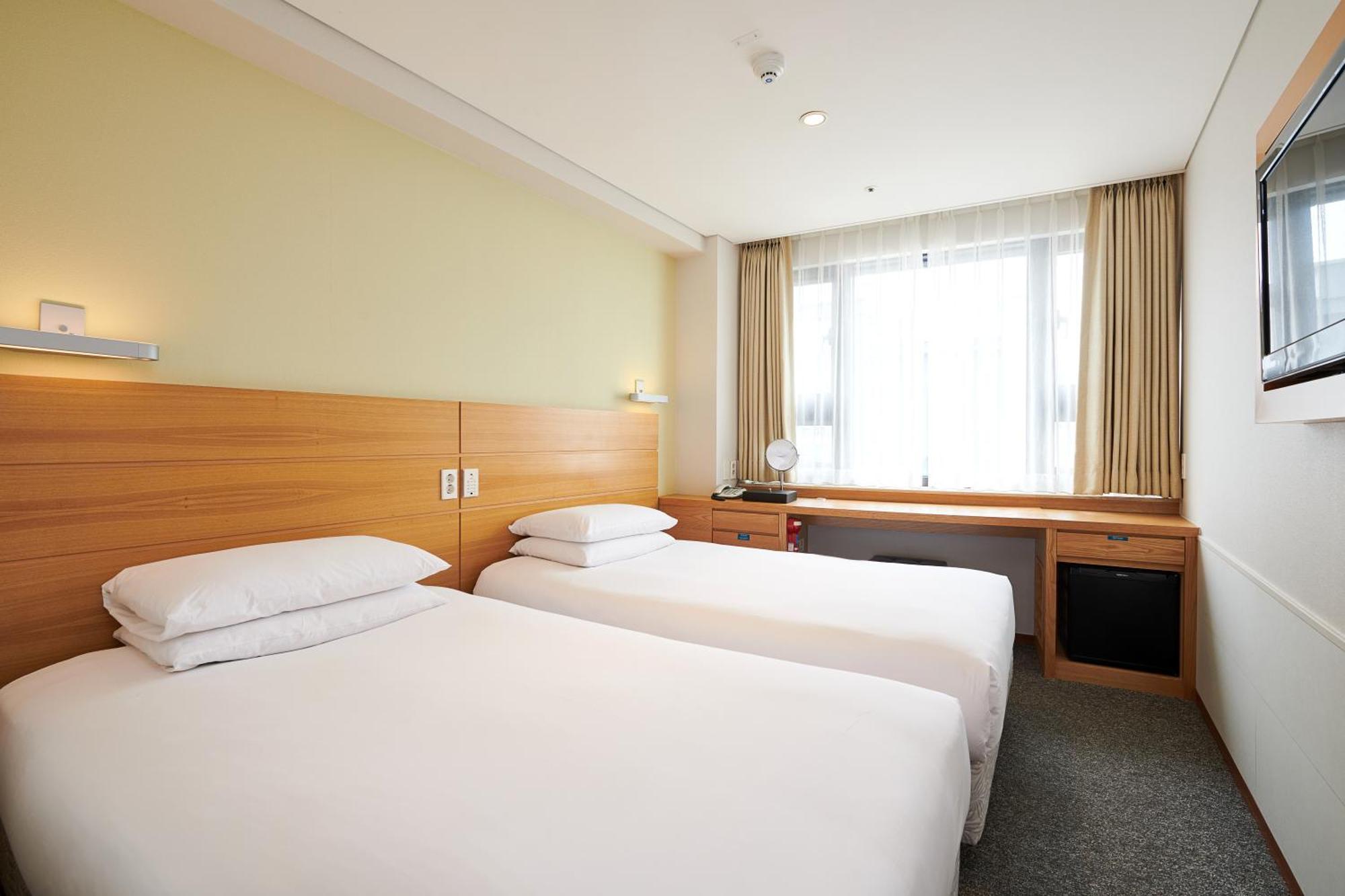 Hotel Nine Tree By Parnas Myeongdong 1 3*