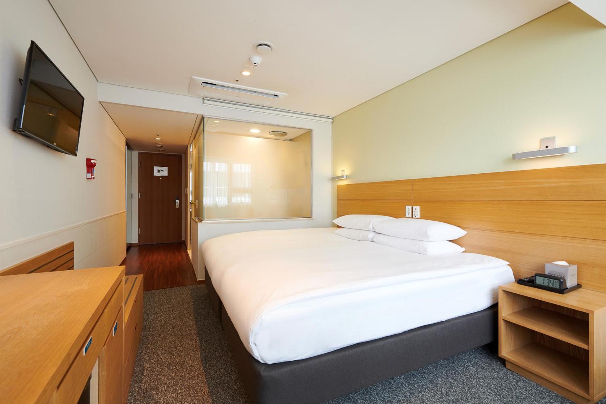 Hotel Nine Tree By Parnas Myeongdong 1 Seoul